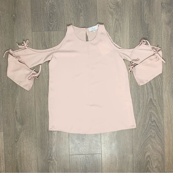 Revolve L'Academie Cold Shoulder Tie Long Sleeve Blouse Taupe Pink Size XS - Picture 6 of 16